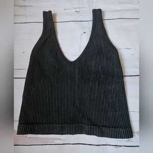 Aura Women's Black Ribbed Tank Crop Top Size Small